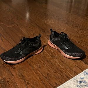 Brooks Levitate running shoes